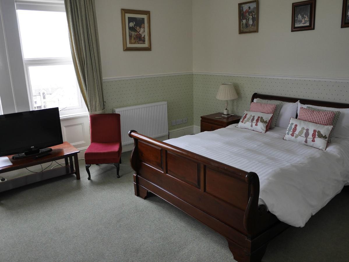 Culloden House Bed & Breakfast Westward Ho!  Exterior photo
